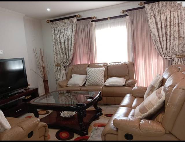 3 BEDROOM HOUSE FOR SALE IN NORTHDENE